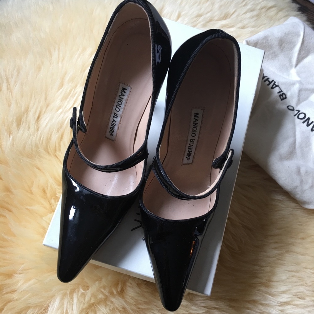 Manolo Blahnik Black Patent Leather Mary Jane 4.5